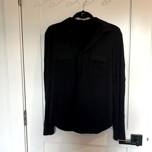 Stretch black v-neck blouse with collar